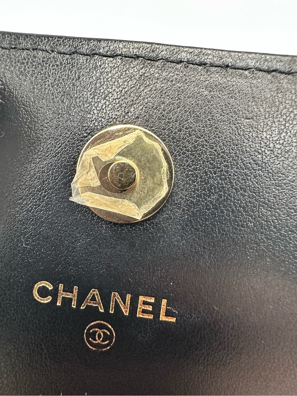 CHANEL Black Quilted Caviar Leather Crossbody Phone Pouch with Gold Bow Chain - Picture 9 of 13